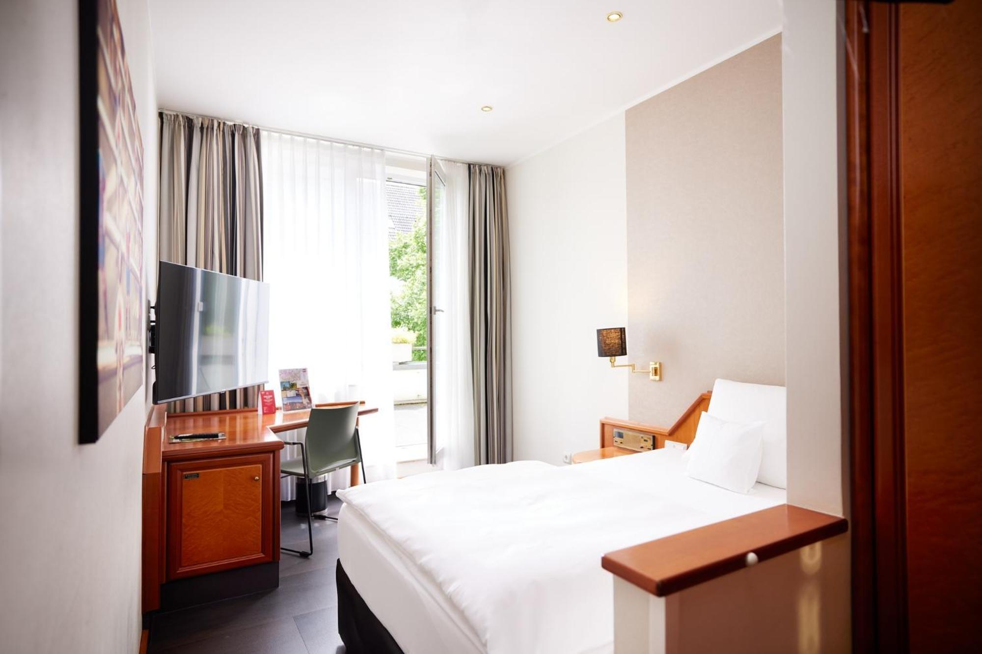 Kochs Stadthotel Olpe bei Meschede Dış mekan fotoğraf